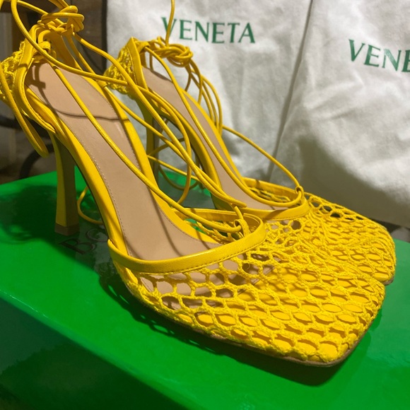 Bottega Veneta - Mesh Stretch Sandals - Picture 3 of 10